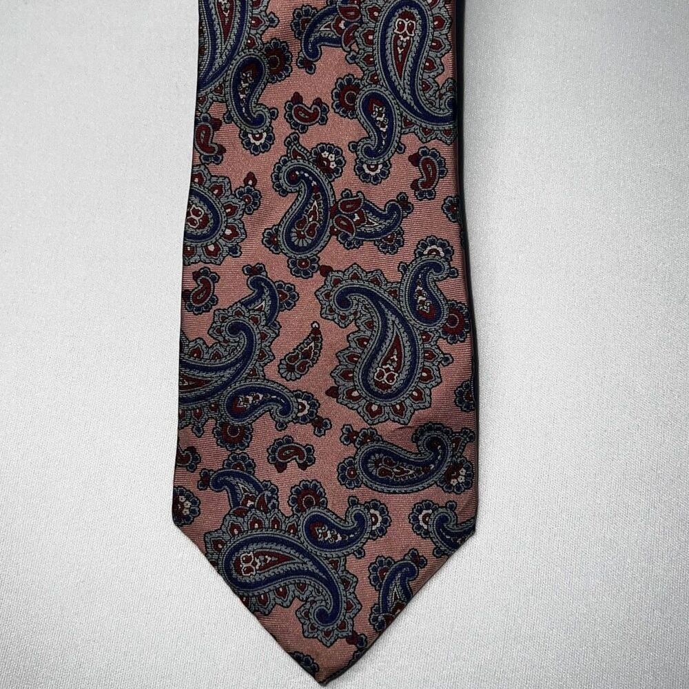 Mario Valentino Italy Men's Vintage Paisley Silk Tie Pink Mauve Blue
